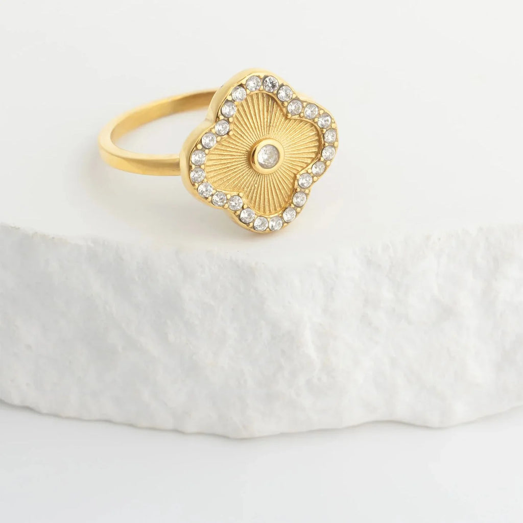Soleil Clover Ring