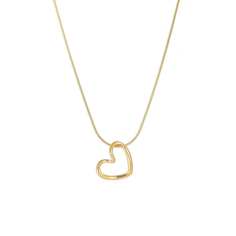 Minimal Heart Necklace