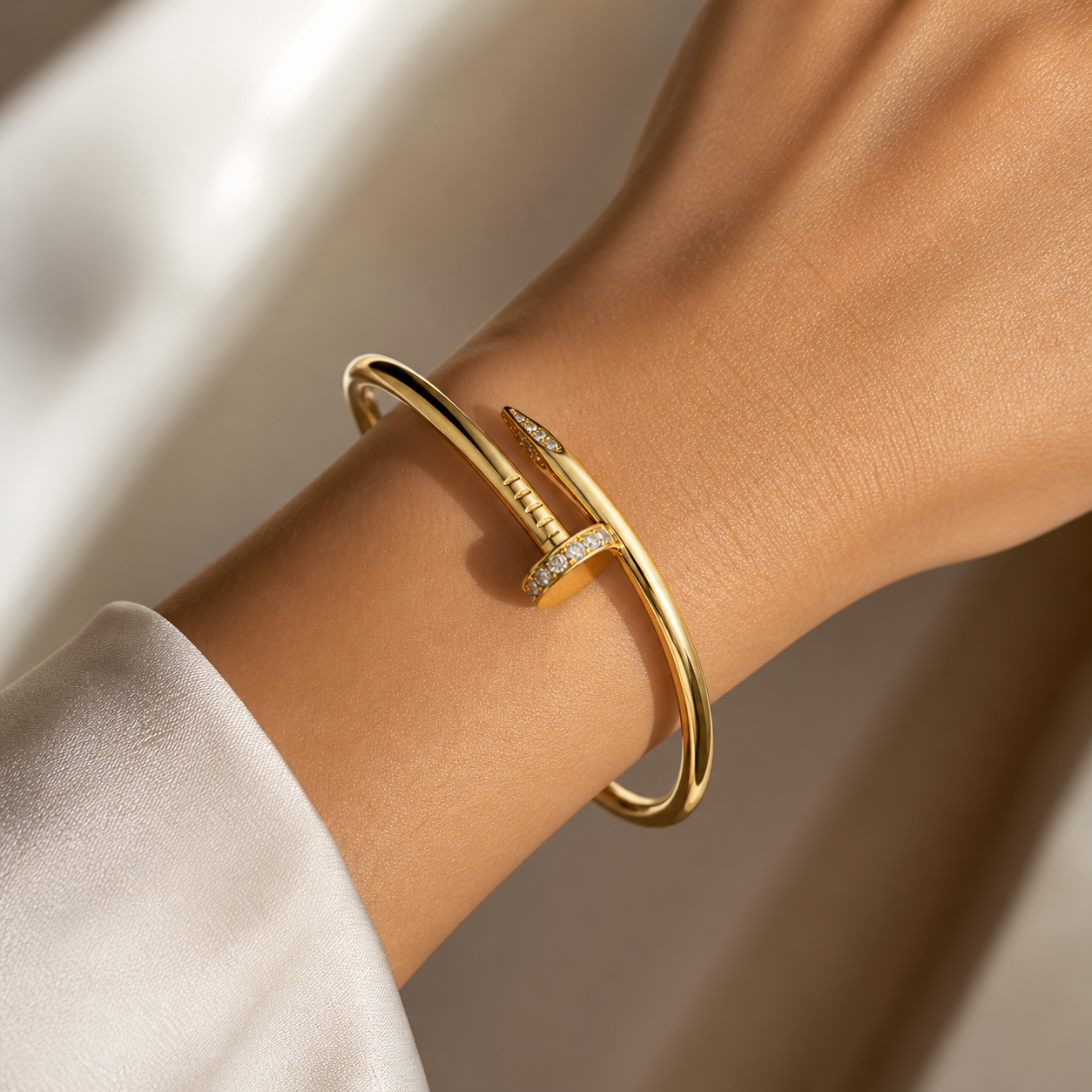 Pavé  Nail Bangle